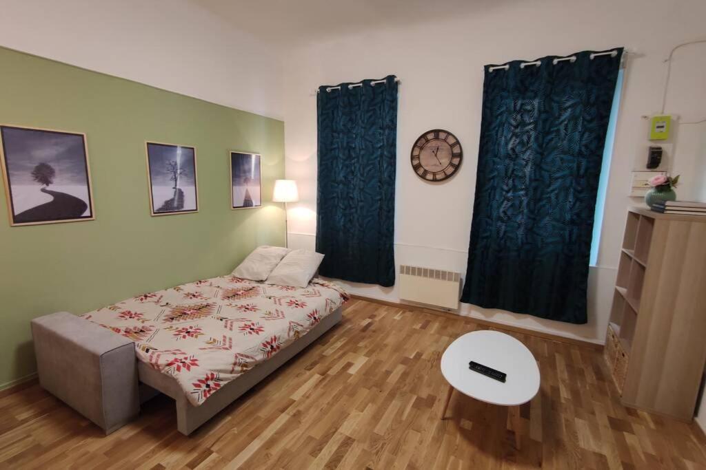 Ferienwohnung Joli T2 Proche Vieux-Port, Terrasses Du Port Et Metro Joliette Marseilles Exterior foto