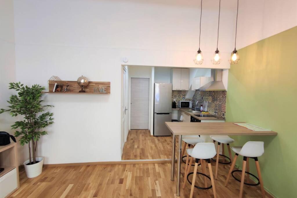 Ferienwohnung Joli T2 Proche Vieux-Port, Terrasses Du Port Et Metro Joliette Marseilles Exterior foto