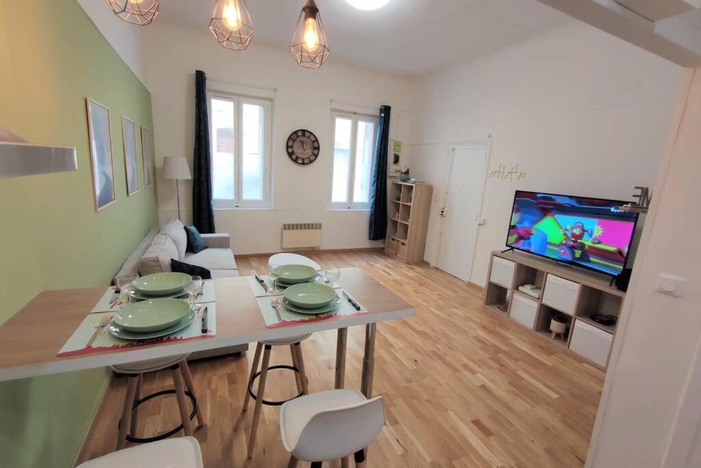 Ferienwohnung Joli T2 Proche Vieux-Port, Terrasses Du Port Et Metro Joliette Marseilles Exterior foto