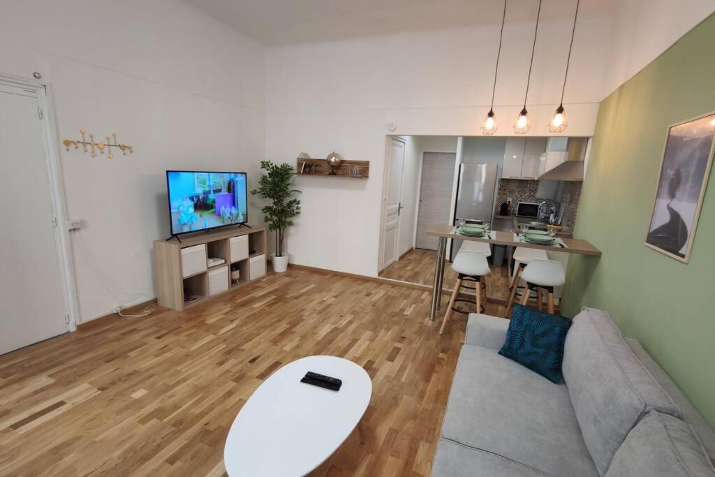 Ferienwohnung Joli T2 Proche Vieux-Port, Terrasses Du Port Et Metro Joliette Marseilles Exterior foto